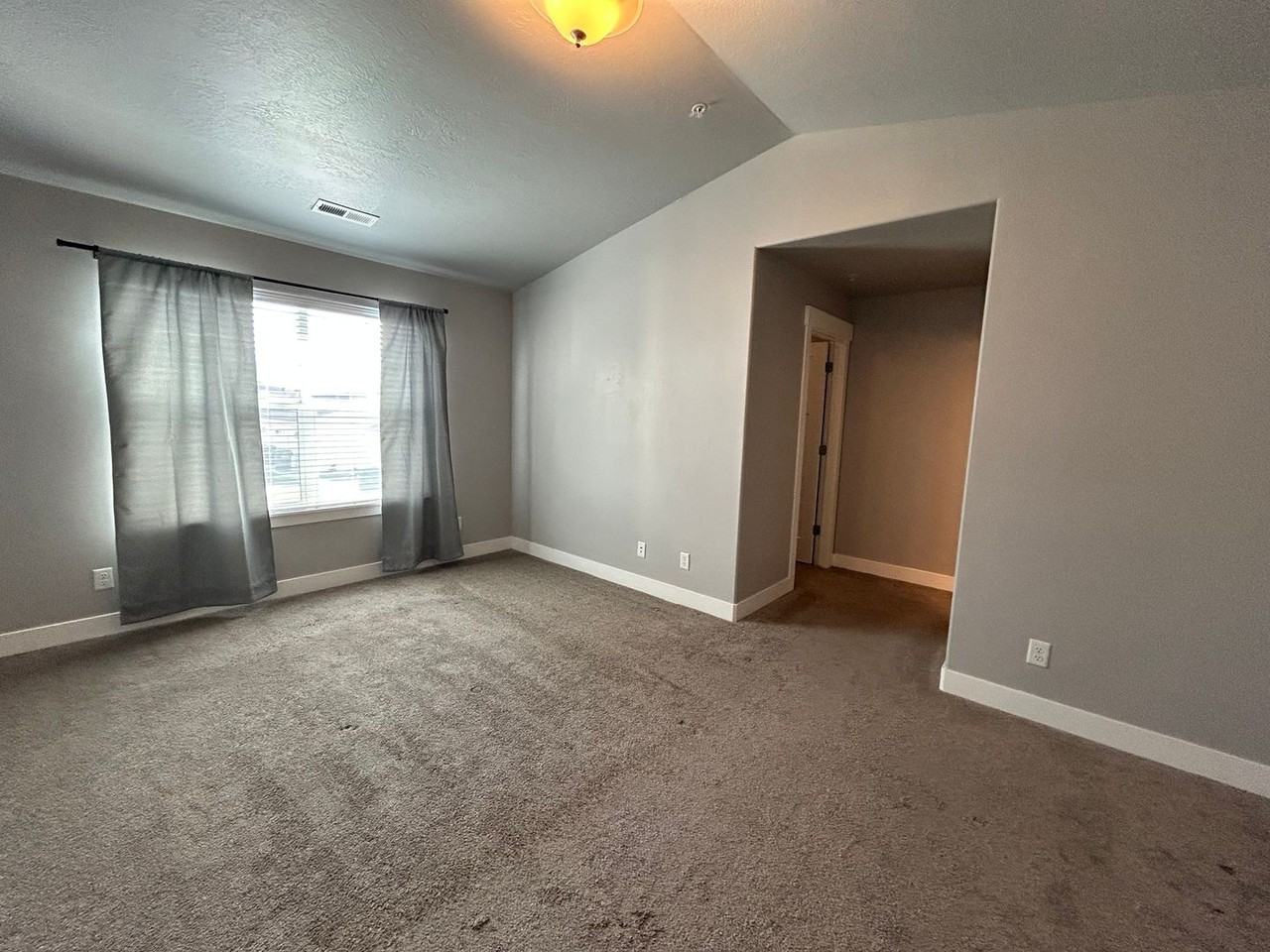479 S 2500 W #6 - Photo 6 of 11