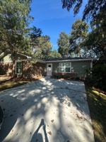 featured image of 2446 Dundee Dr