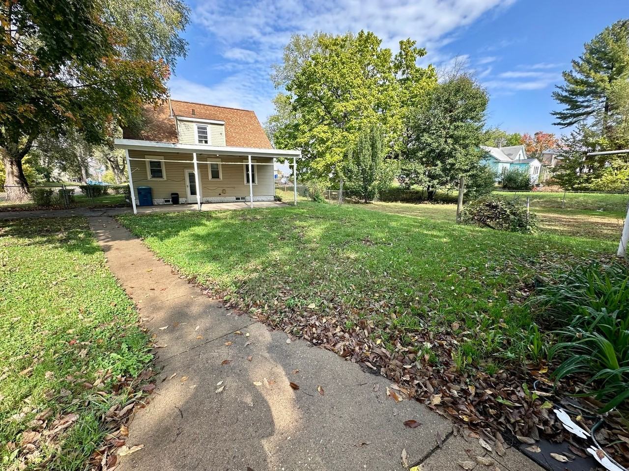 400 Charles St - Photo 3 of 27