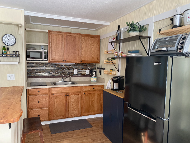 1936 Woodmere Dr - Photo 2 of 11