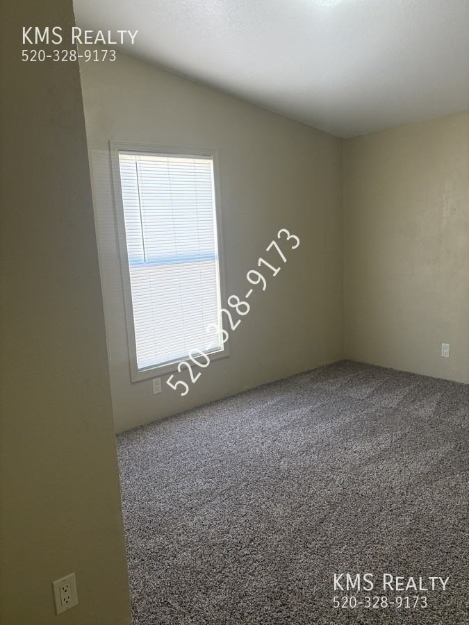 5263 South Caitlin Way - Photo 7 of 17