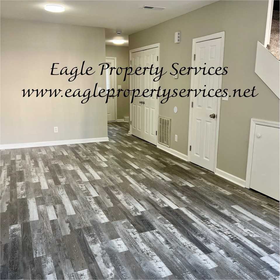 West Crawford Street Apartments - Photo 4 of 10