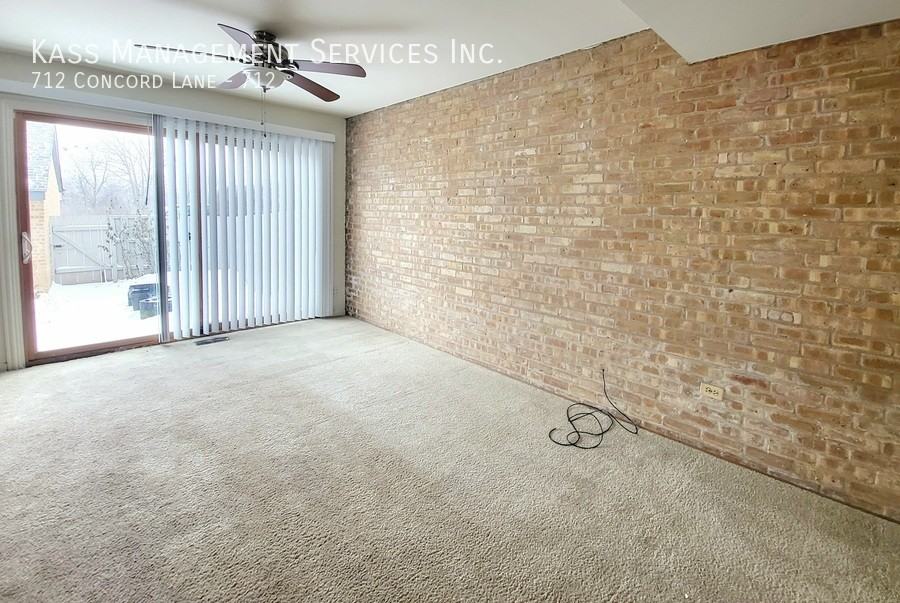 712 Concord Ln #712 - Photo 4 of 20