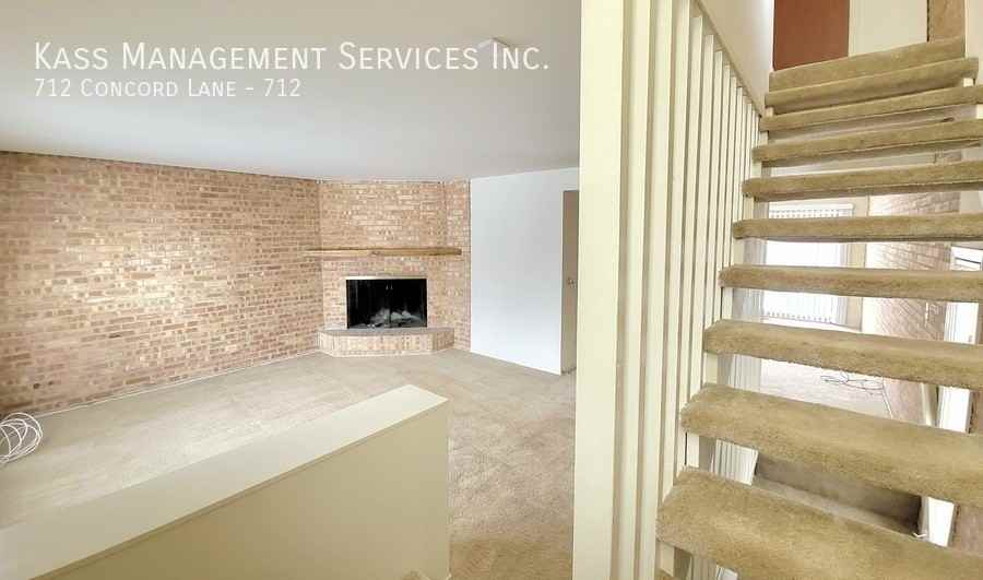 712 Concord Ln #712 - Photo 7 of 20