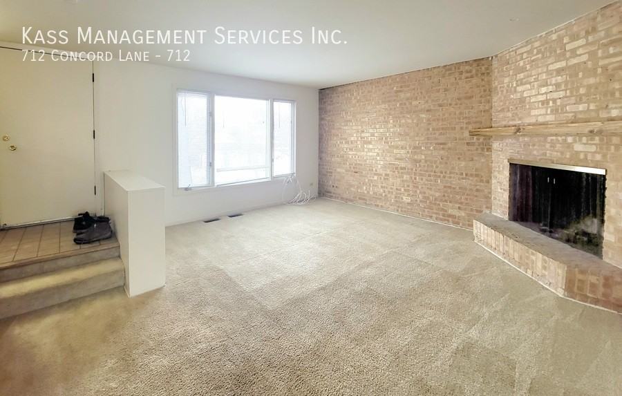 712 Concord Ln #712 - Photo 6 of 20