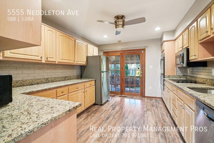 5555 Neddleton Avenue - Photo 3 of 20