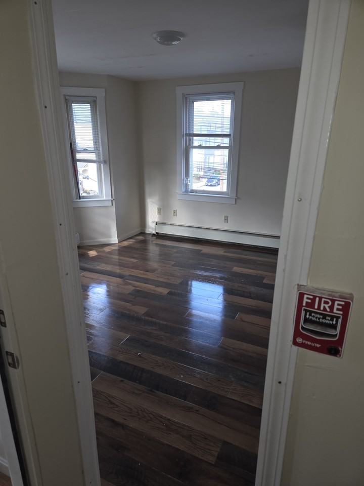 200 Park Avenue - Photo 3 of 6