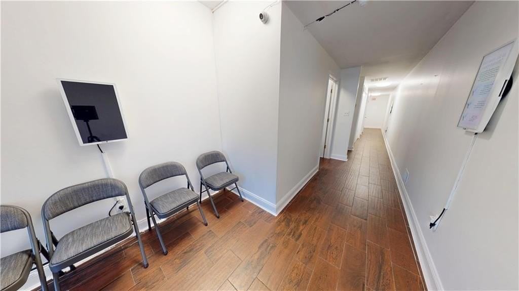 186 Hylan Blvd - Photo 4 of 30