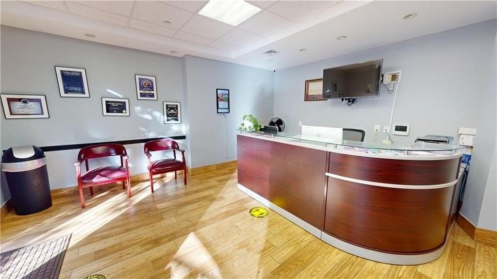 2833 Ocean Pkwy - Photo 2 of 33