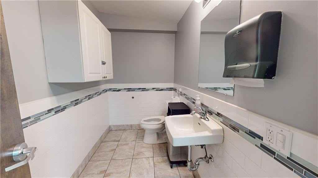 2833 Ocean Pkwy - Photo 7 of 33