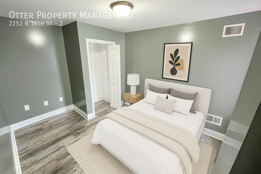 2252 N 16th St #2 - Photo 4 of 20