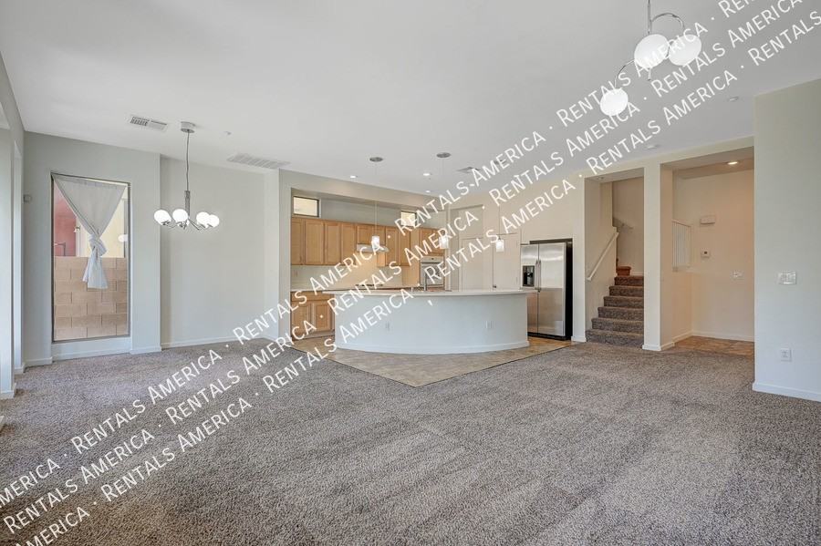 165 Toasted Almond Ave - Photo 2 of 15