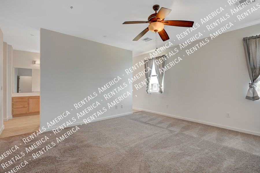 165 Toasted Almond Ave - Photo 7 of 15