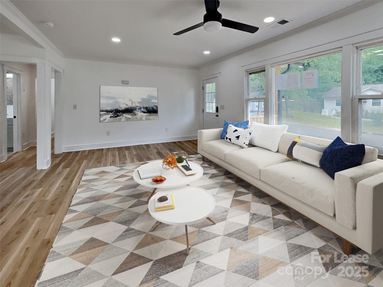 2633 Brentwood Pl - Photo 2 of 25