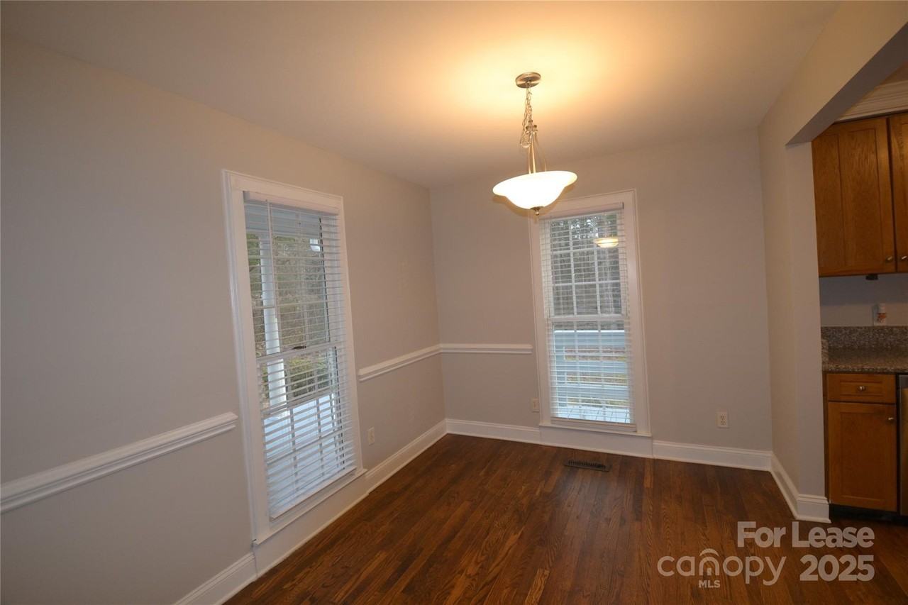 9024 Mcelroy Rd - Photo 7 of 43