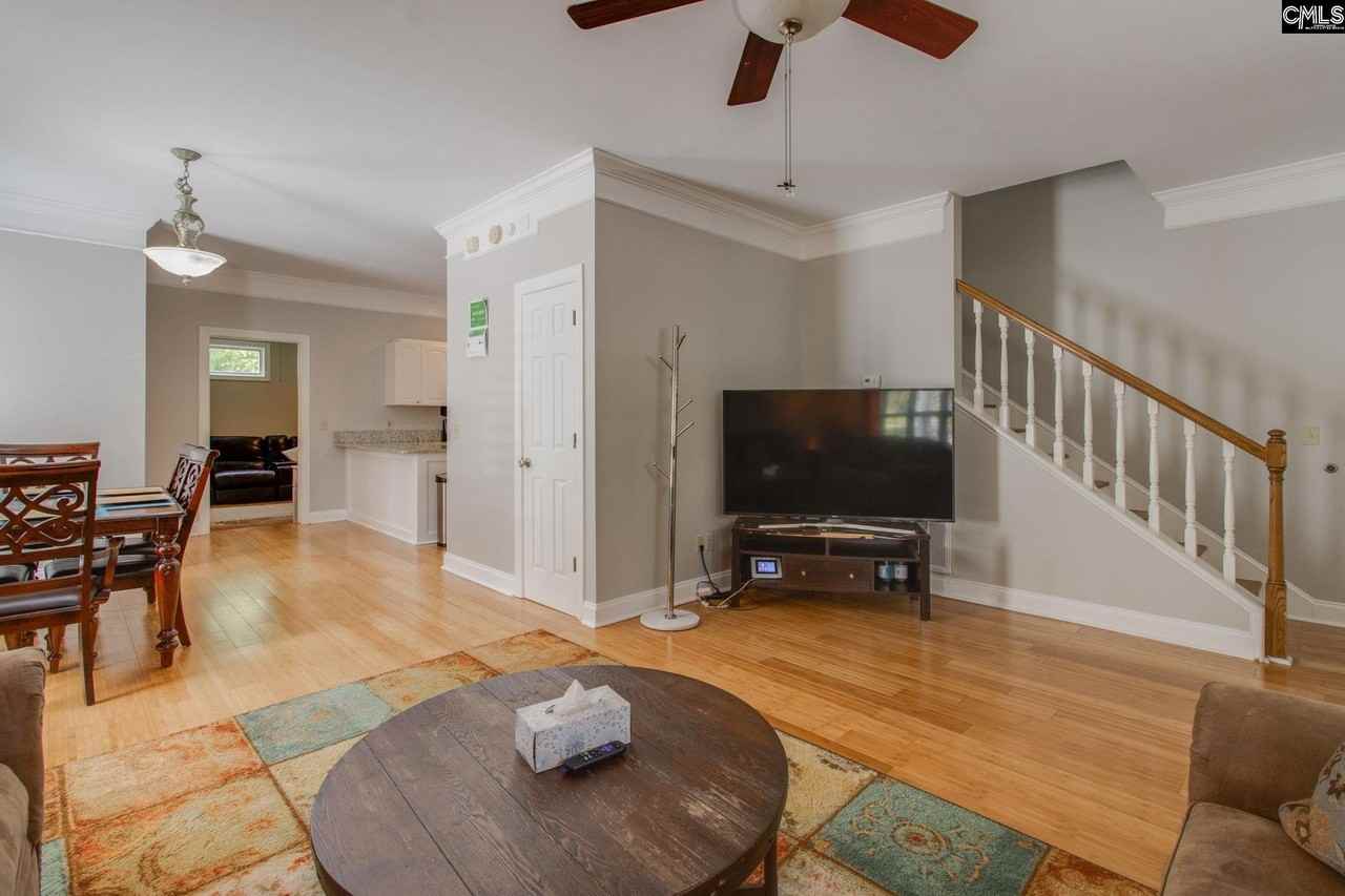 1029 Maxcy St - Photo 5 of 32