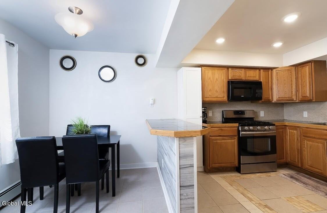 67 Columbia St - Photo 3 of 19