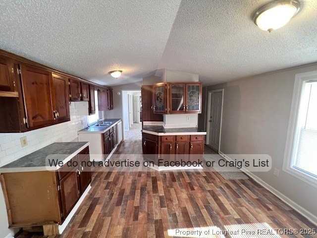 152 Huntsville Circle - Photo 3 of 10