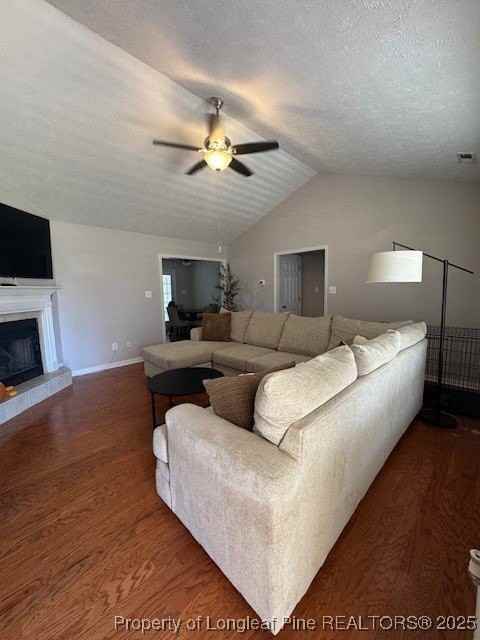 209 Dolphin Dr - Photo 2 of 30