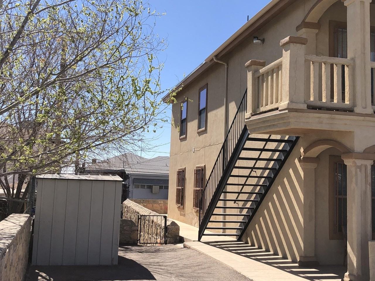 1722 East Rio Grande Avenue #2 - Photo 3 of 36