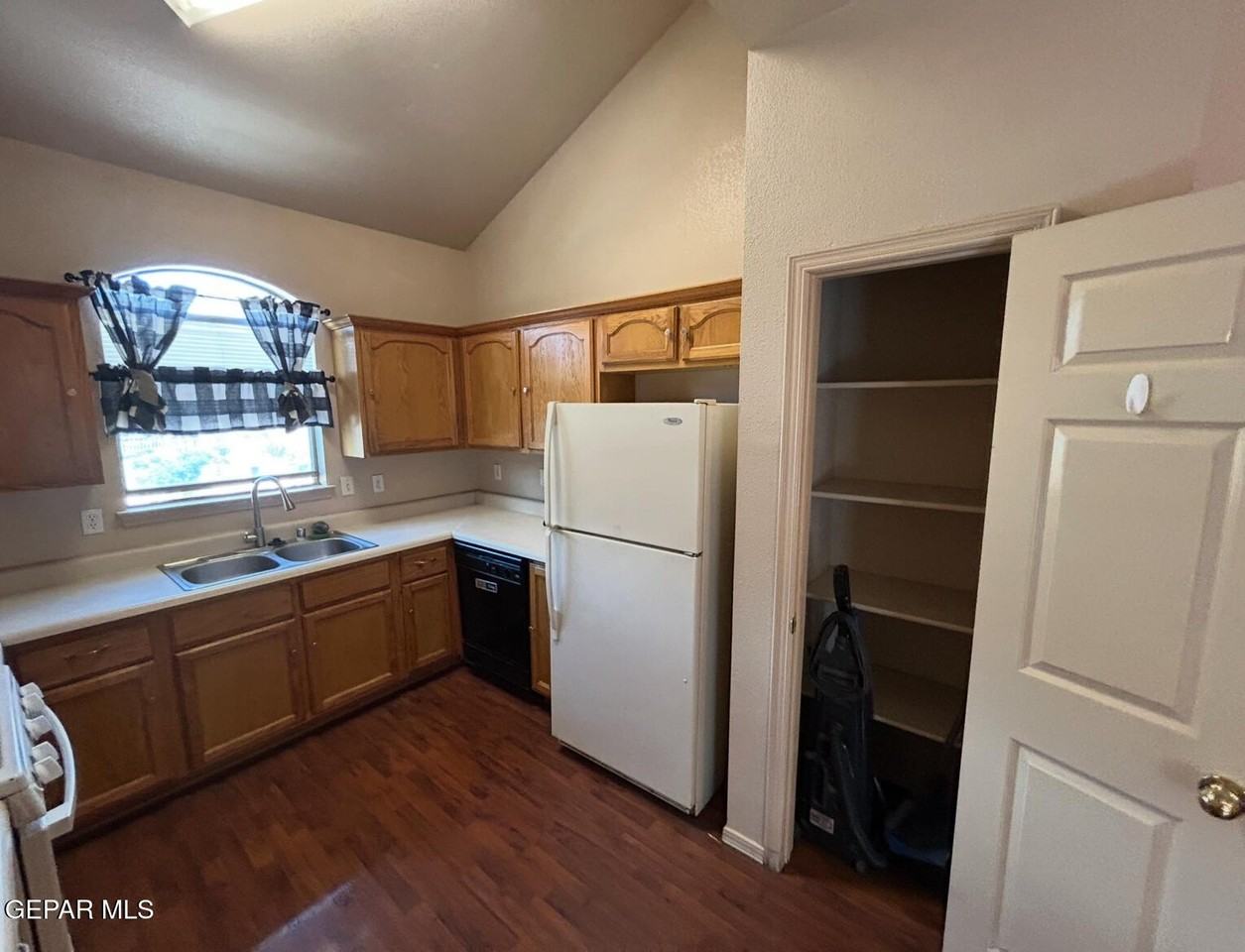 1722 East Rio Grande Avenue #2 - Photo 7 of 36