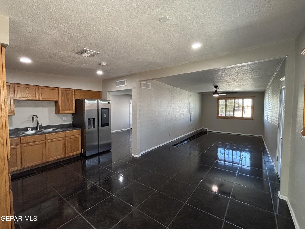 201 Romeria Drive - Photo 6 of 21