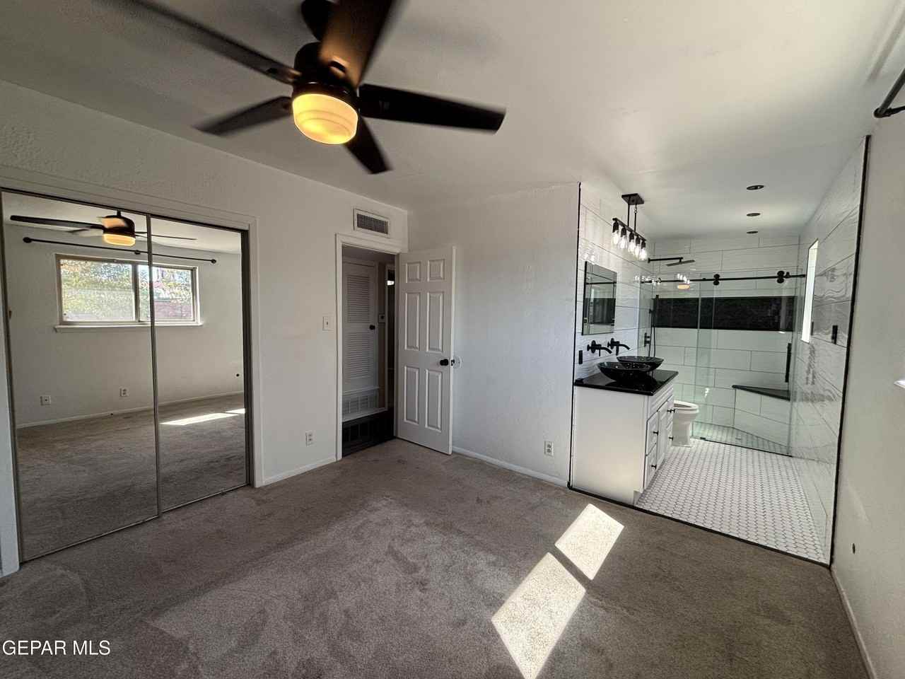 201 Romeria Drive - Photo 7 of 21