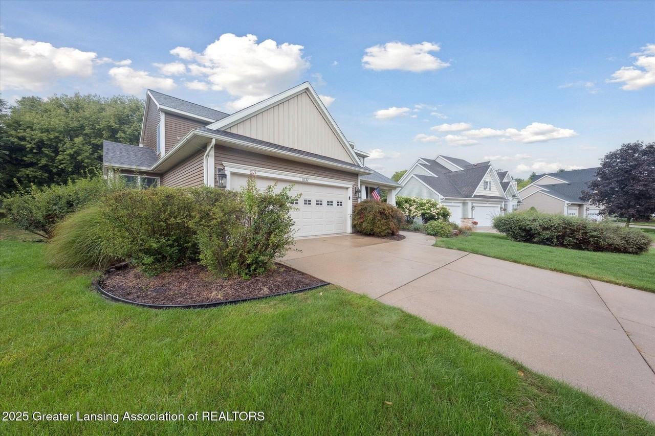 13132 Addington Dr - Photo 2 of 50