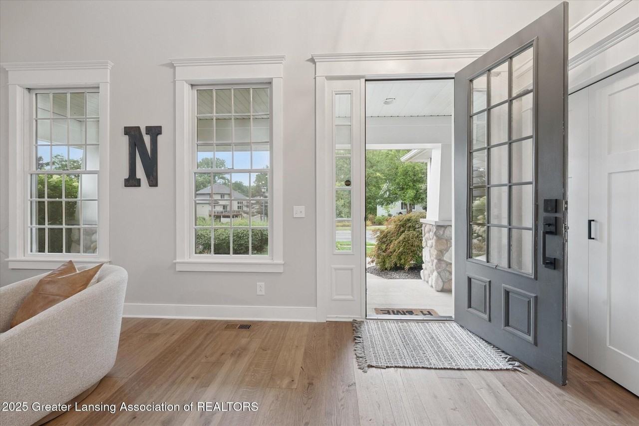 13132 Addington Dr - Photo 5 of 50