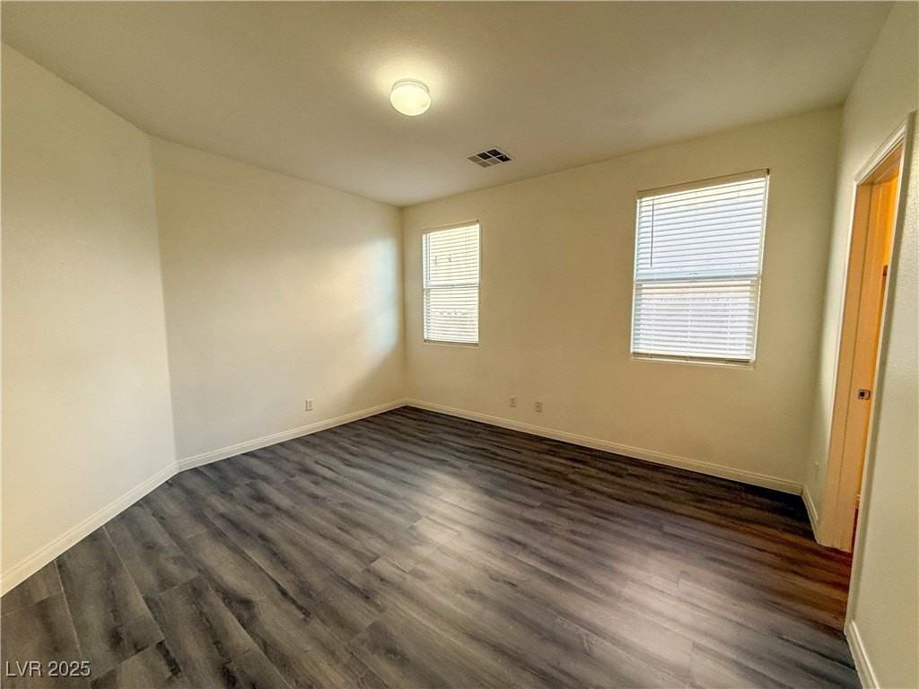 10246 Valaspen St - Photo 5 of 50