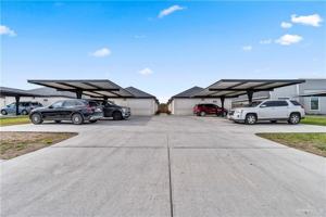 featured image of 801 N Maryland St #3