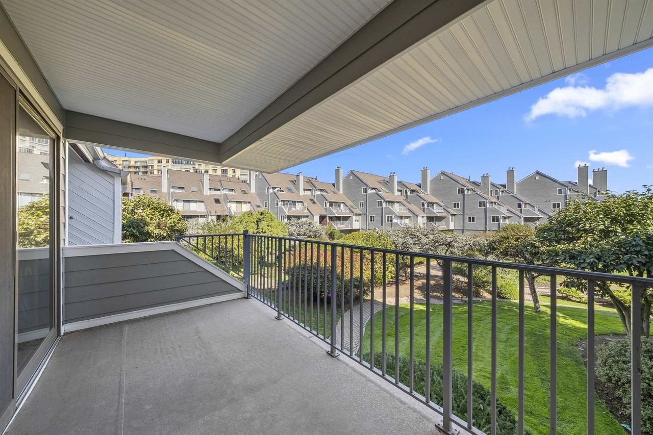 14a Riverview Circle #14A - Photo 5 of 38