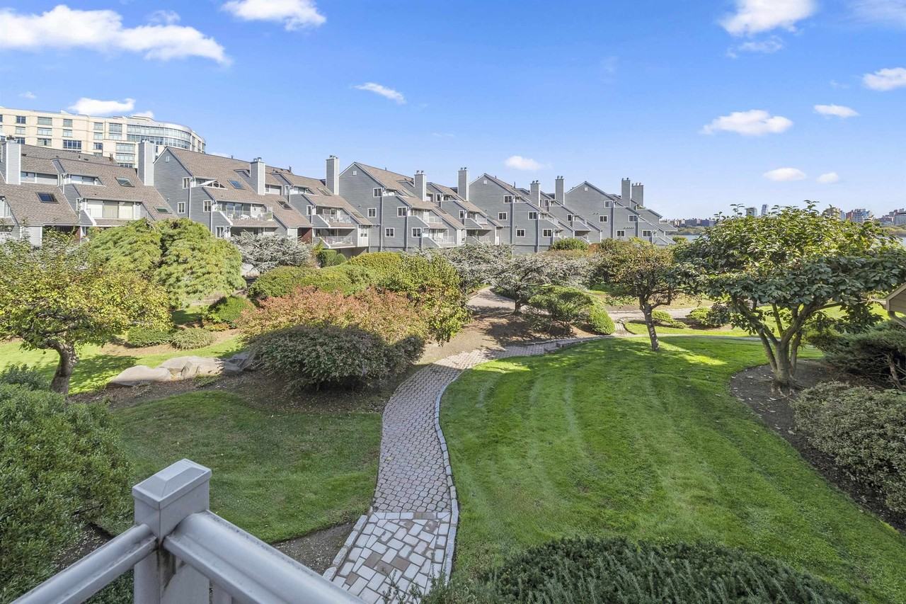 14a Riverview Circle #14A - Photo 6 of 38