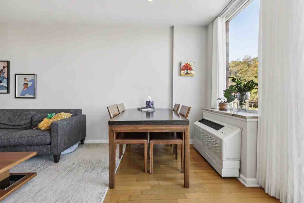 915 Hudson Park #915 - Photo 7 of 44