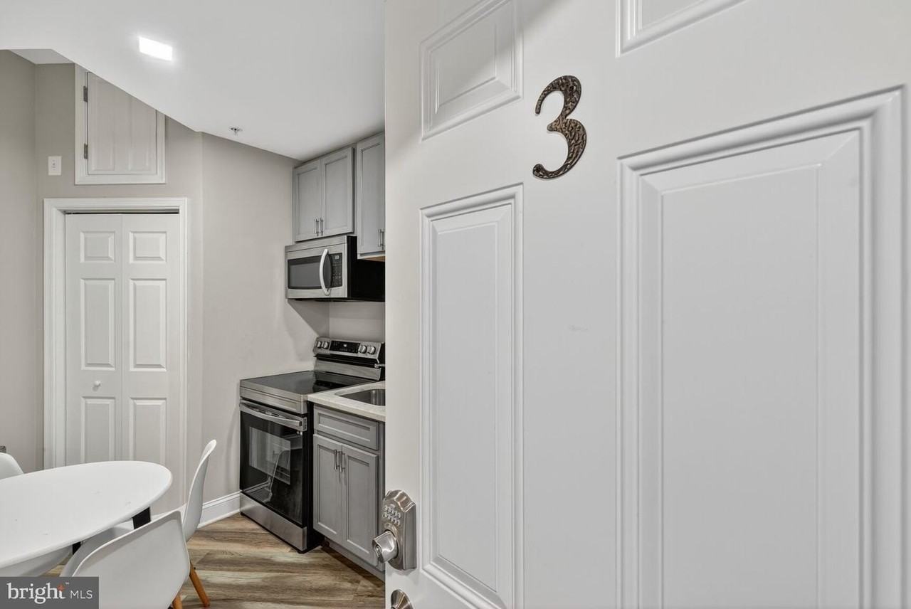 133 7th St Se - Photo 4 of 19