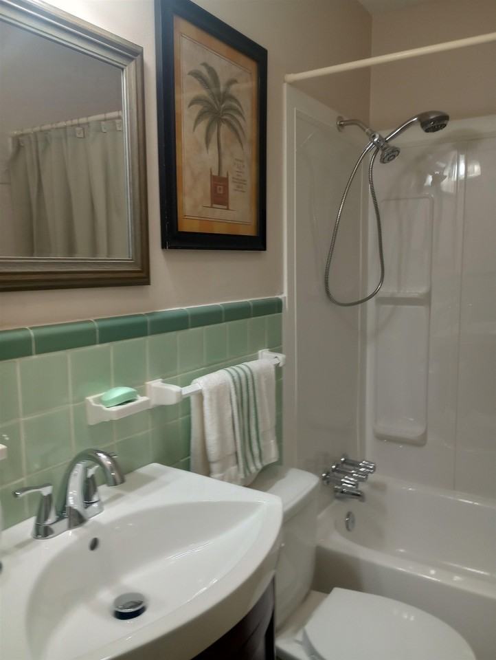 3812 Rhodes Ave - Photo 5 of 12