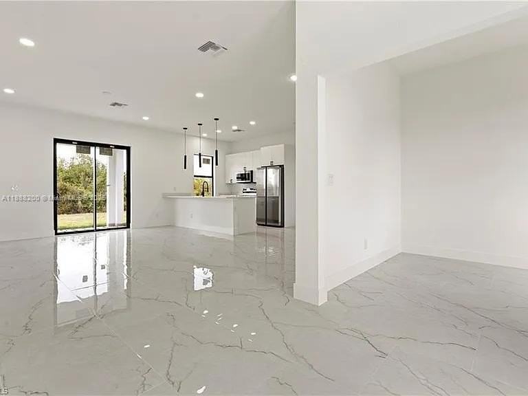 853 Frederick Reid St E #0 - Photo 7 of 10