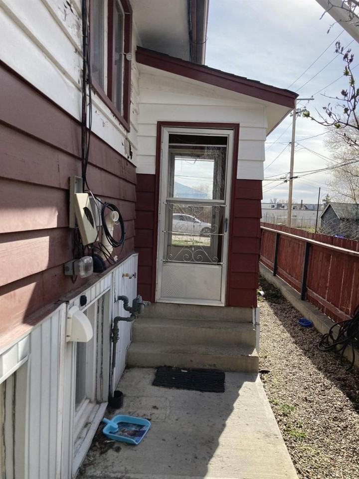 1955 - 1955 Reynolds Street - Photo 2 of 10