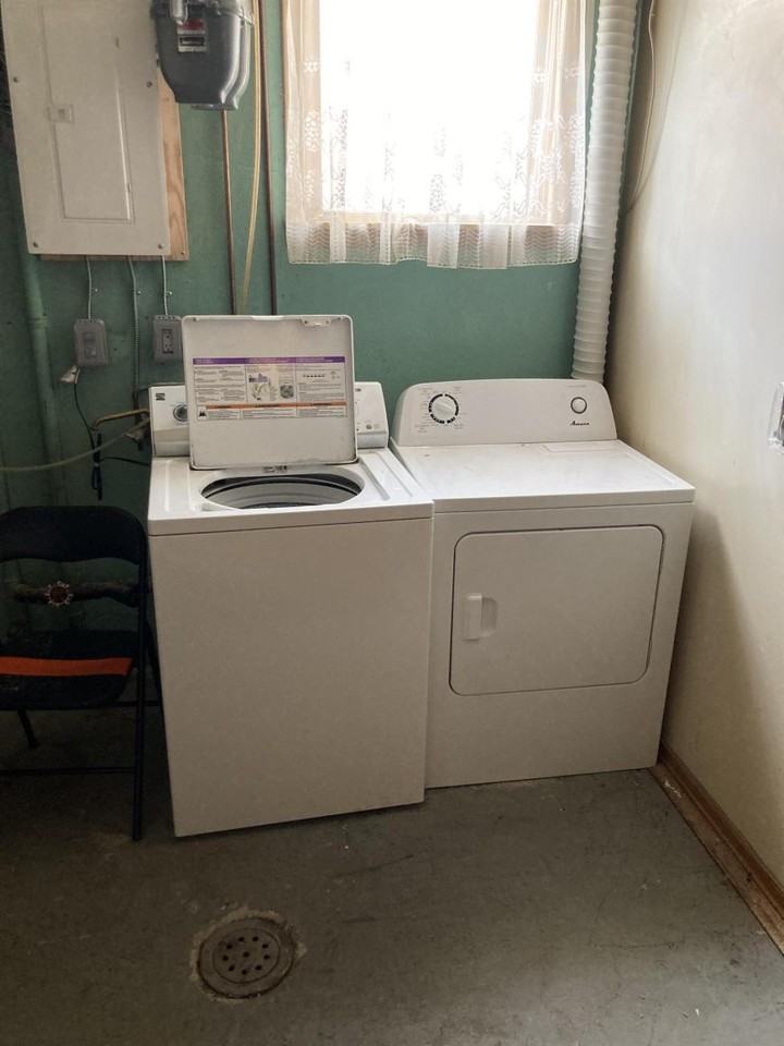 1955 - 1955 Reynolds Street - Photo 5 of 10