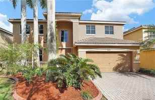featured image of 1042 Sunflower Cir #1042