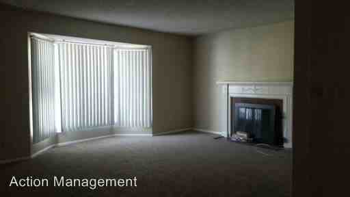 210 W Fuego St - Photo 3 of 6