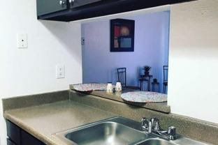 8312 N Interstate 35 - Photo 1 of 1