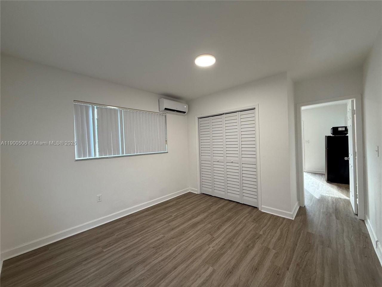 1120 Nw 32nd Ct #BACK - Photo 6 of 10