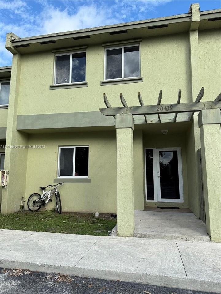 20439 Northwest 15th Avenue #9