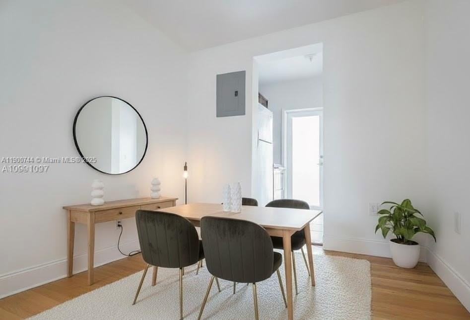 7207 Bay Dr #19 - Photo 6 of 20