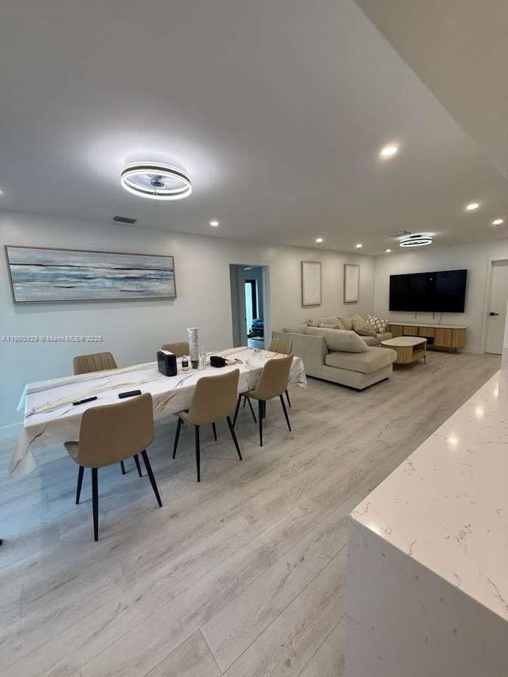 2227 Roosevelt Street - Photo 5 of 31