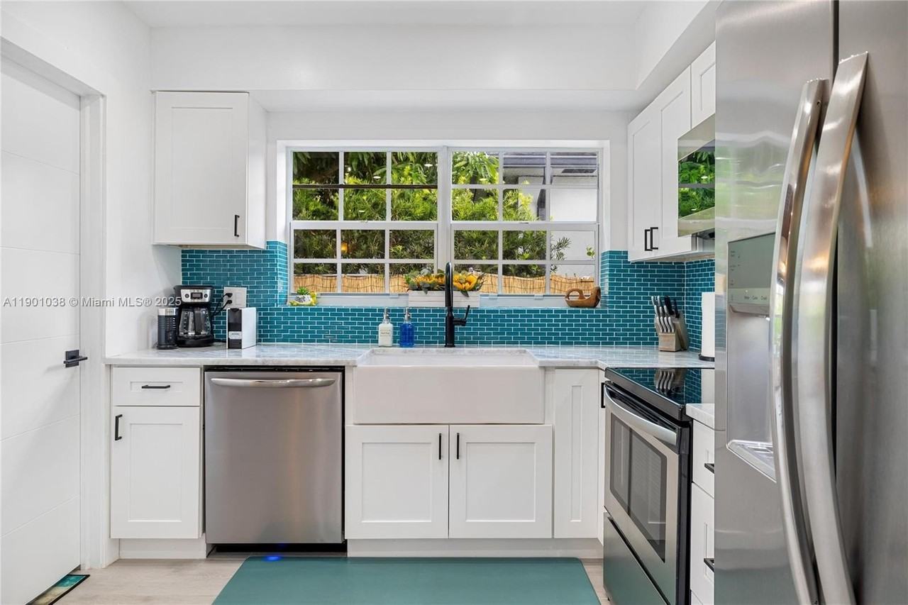 8926 Abbott Ave #0 - Photo 4 of 30