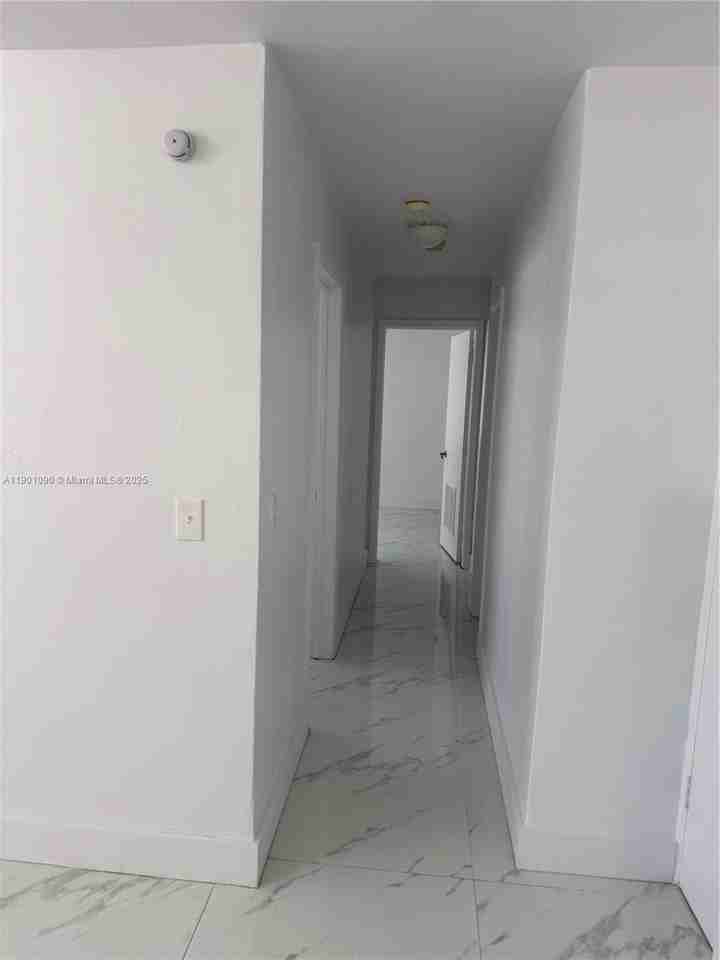 954 Sw 4th St #12 - Photo 3 of 8