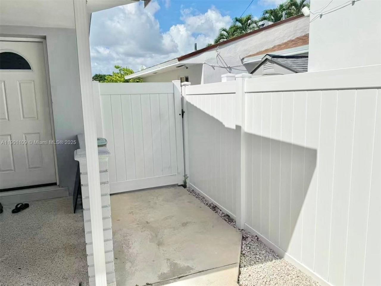 940 Northwest 32nd Court #BACK - Photo 5 of 6