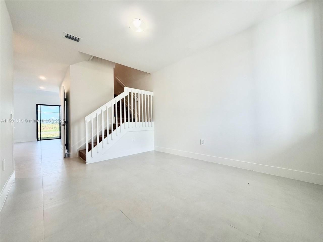 19113 Southwest 344th Terrace #19113 - Photo 7 of 50